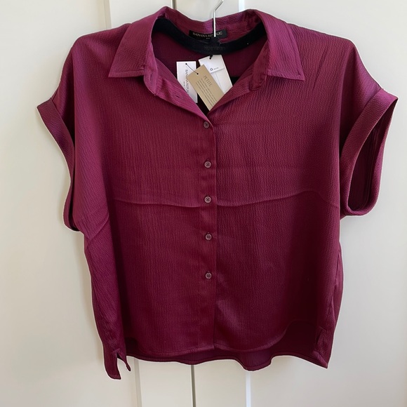 Banana Republic textured Satin rolled sleeve blouse - Picture 1 of 4